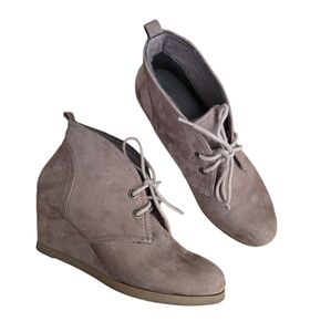 Canyon River Blues suede booties/wedges